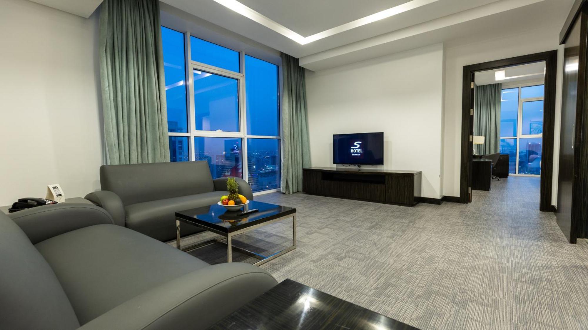 S Hotel Bahrain Manama Exterior photo